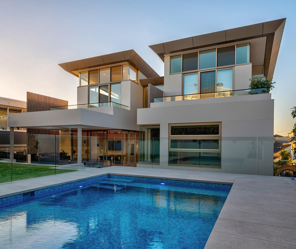 Creating Harmonious Curves with Hebel