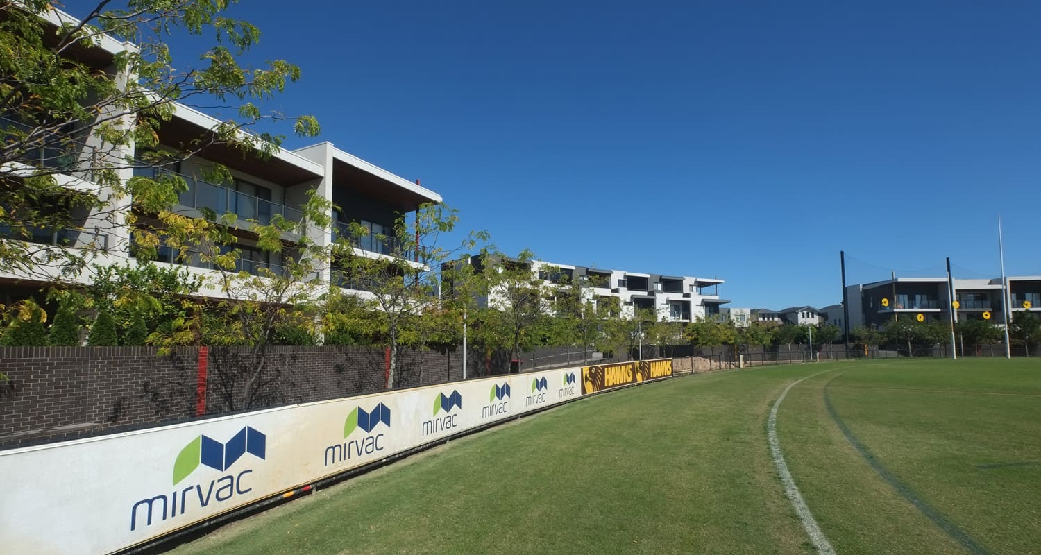Jason O’Mahoney explains how the Y-Lift fast-tracks Hebel wall installation
